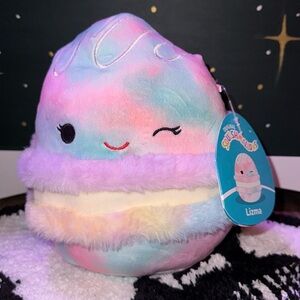NEW Squishmallowow